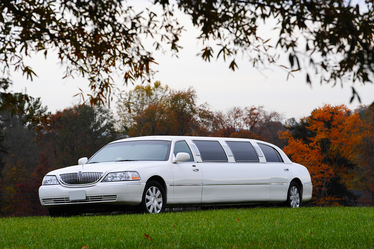 Toronto Lincoln limousine tours